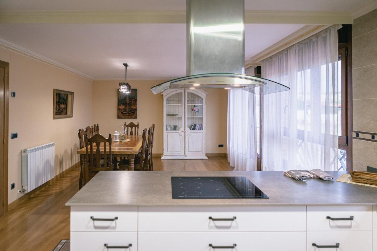 Alojamiento Urabain Apartamento Allo Exterior foto