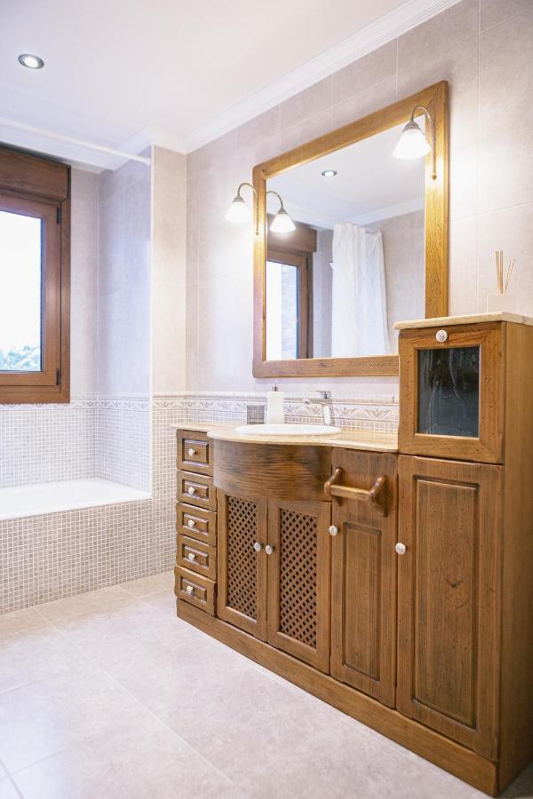 Alojamiento Urabain Apartamento Allo Exterior foto