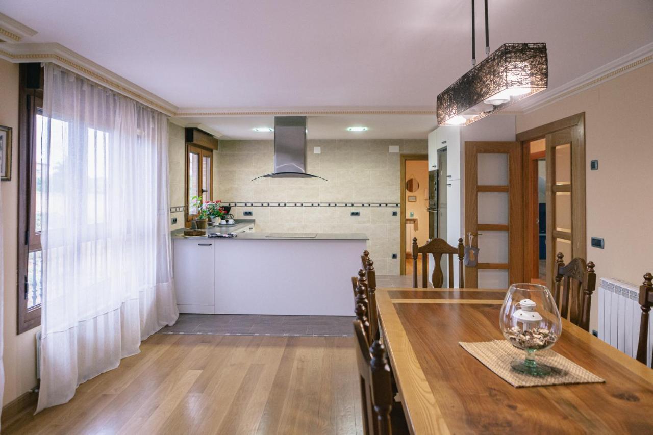 Alojamiento Urabain Apartamento Allo Exterior foto