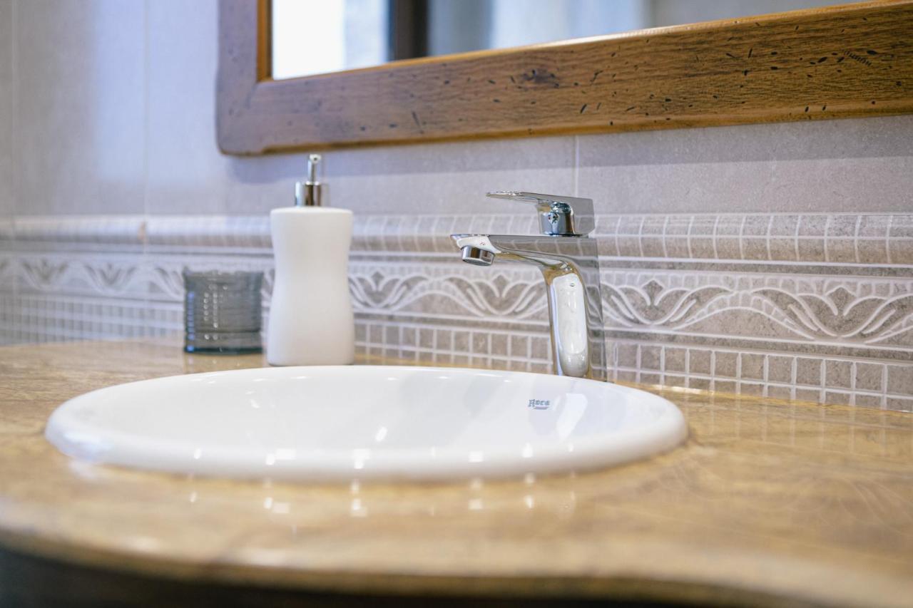 Alojamiento Urabain Apartamento Allo Exterior foto