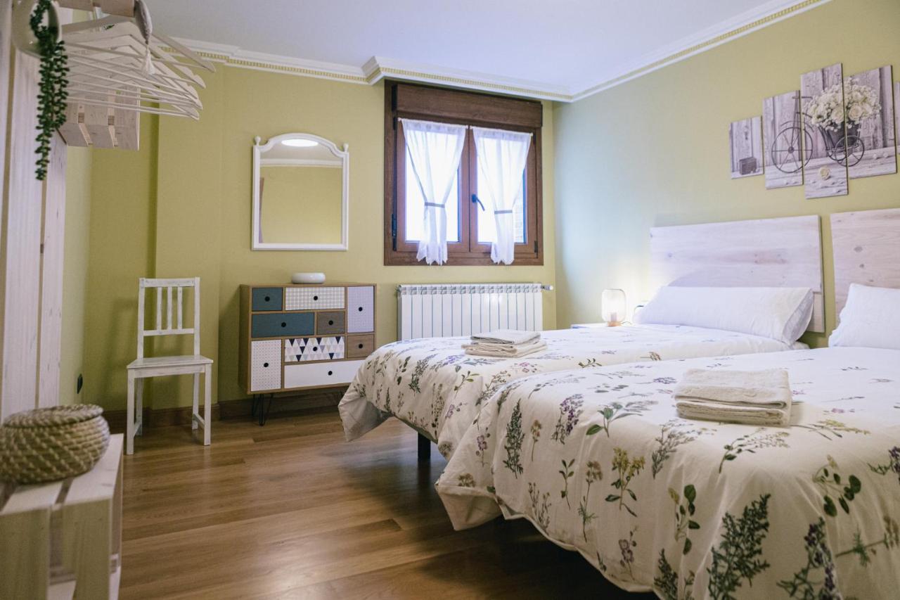 Alojamiento Urabain Apartamento Allo Exterior foto