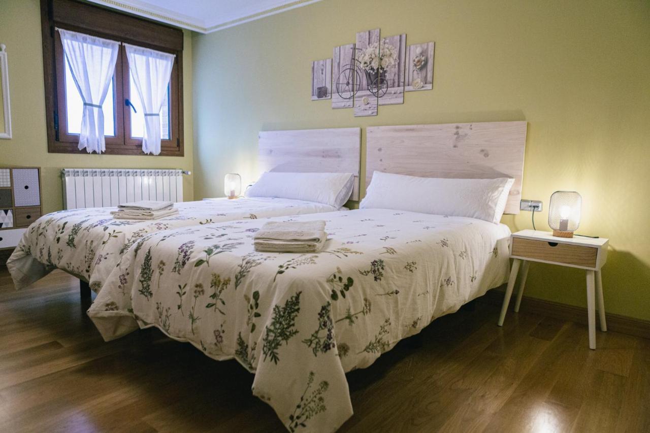 Alojamiento Urabain Apartamento Allo Exterior foto
