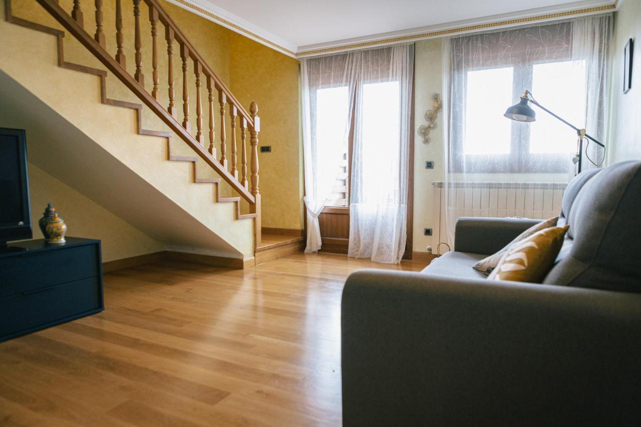 Alojamiento Urabain Apartamento Allo Exterior foto